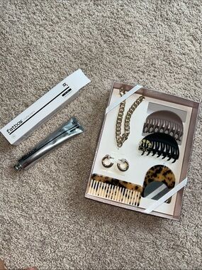 Fatboy hair Styling Cream- Curl & 6 pc accessory set.